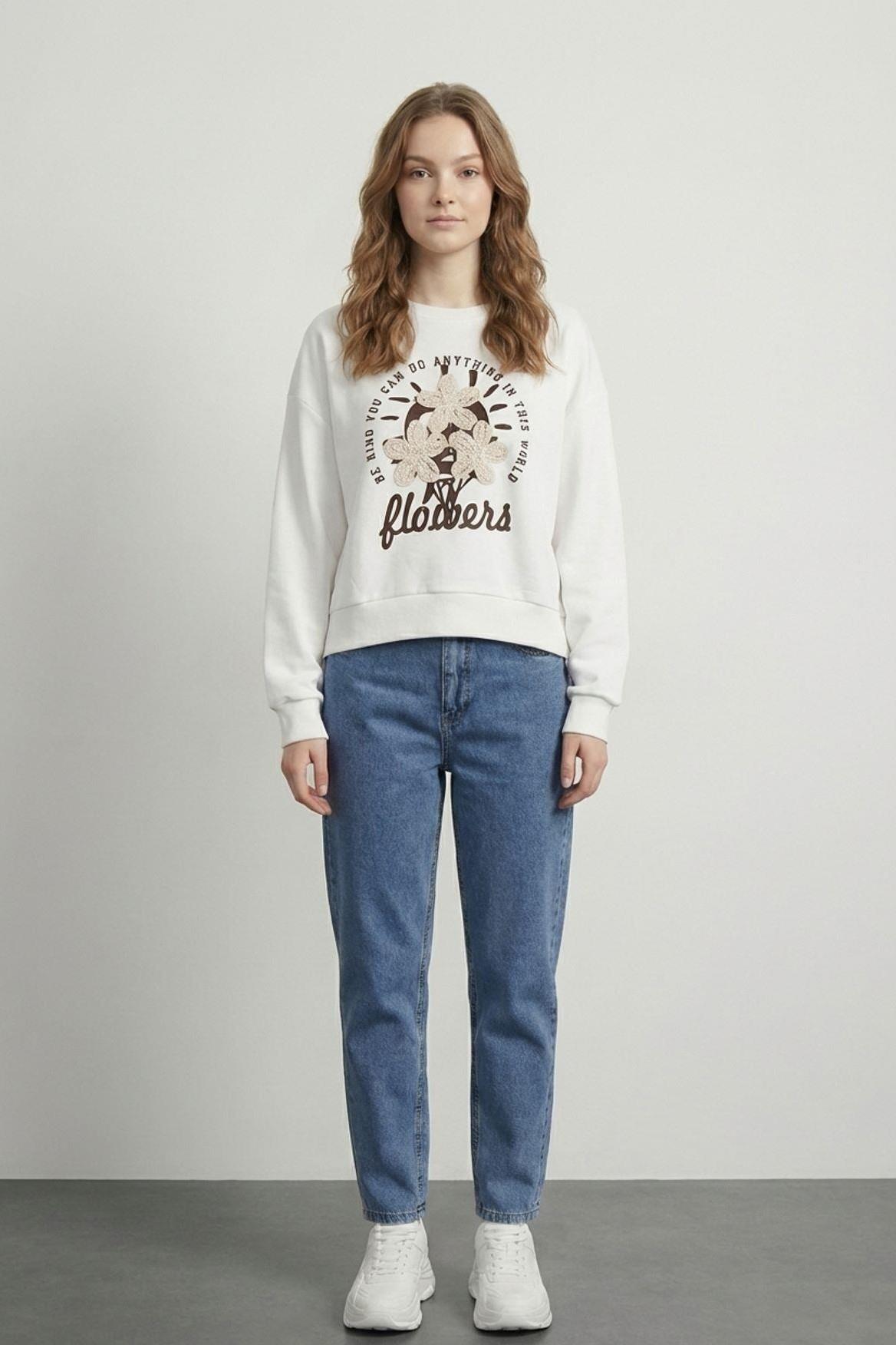 Patch Detaylı Sweatshirt QZ01647