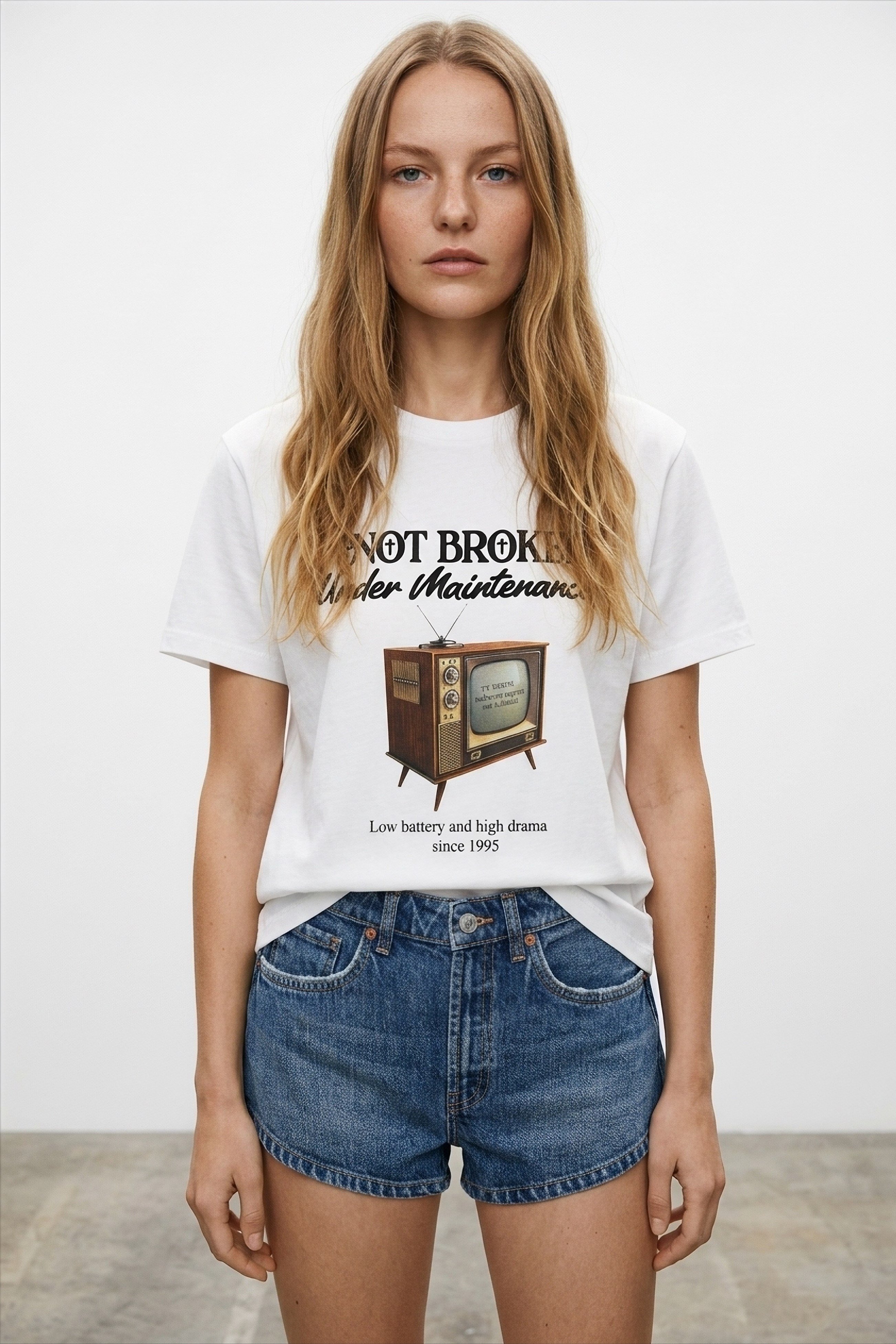 Baskı Nakış Detaylı T-shirt QZ02141
