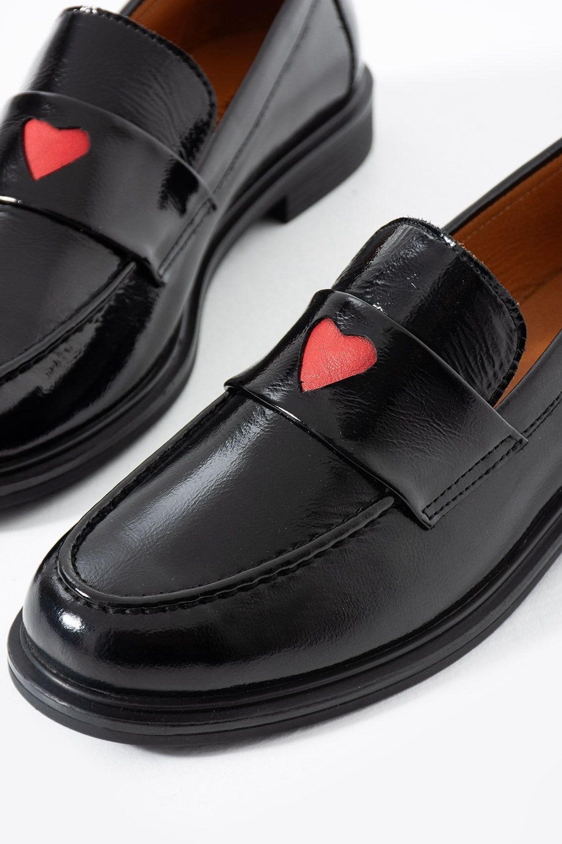 Kalp Detaylı Loafer Ayakkabı FE2462