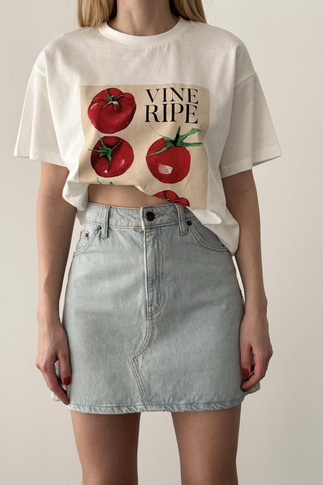 Baskı Nakış Detaylı T-shirt QZ00500