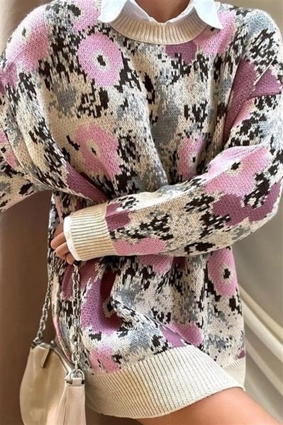 Bisiklet Yaka Çiçek Desenli Oversize Kazak QS19504