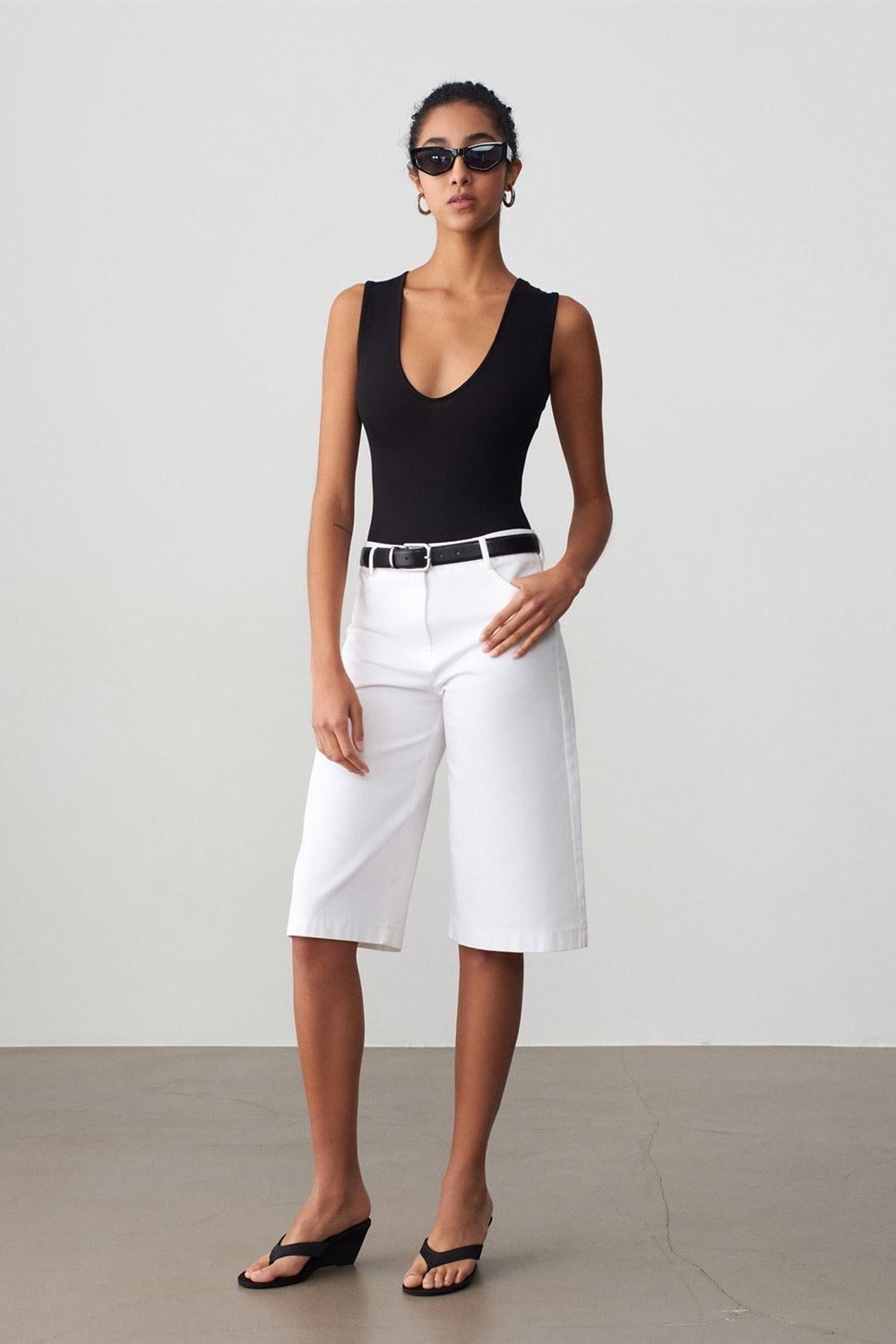 V Yaka Bodysuit DL32835