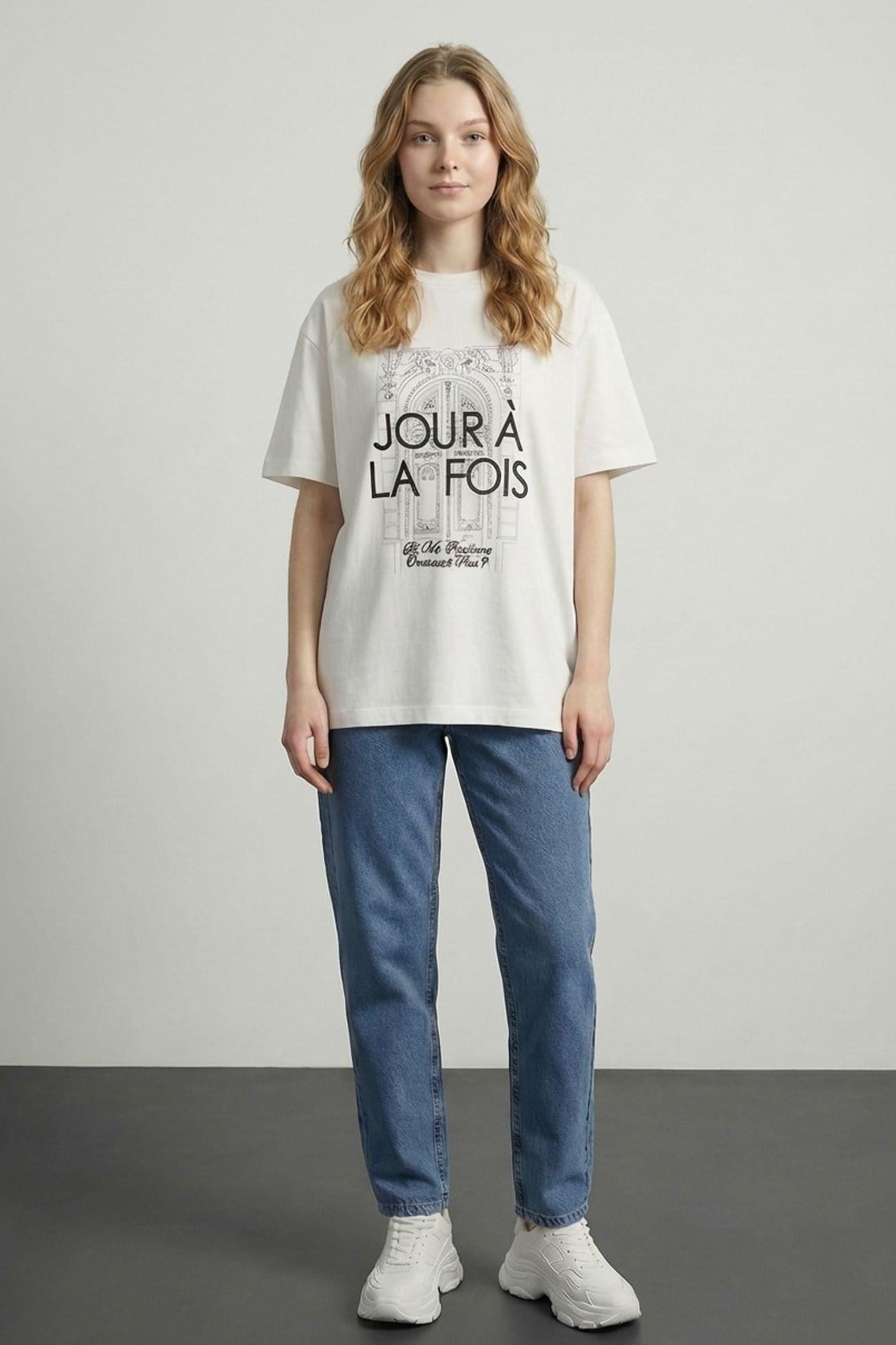 Baskı ve Nakış Detaylı T-shirt QZ01478