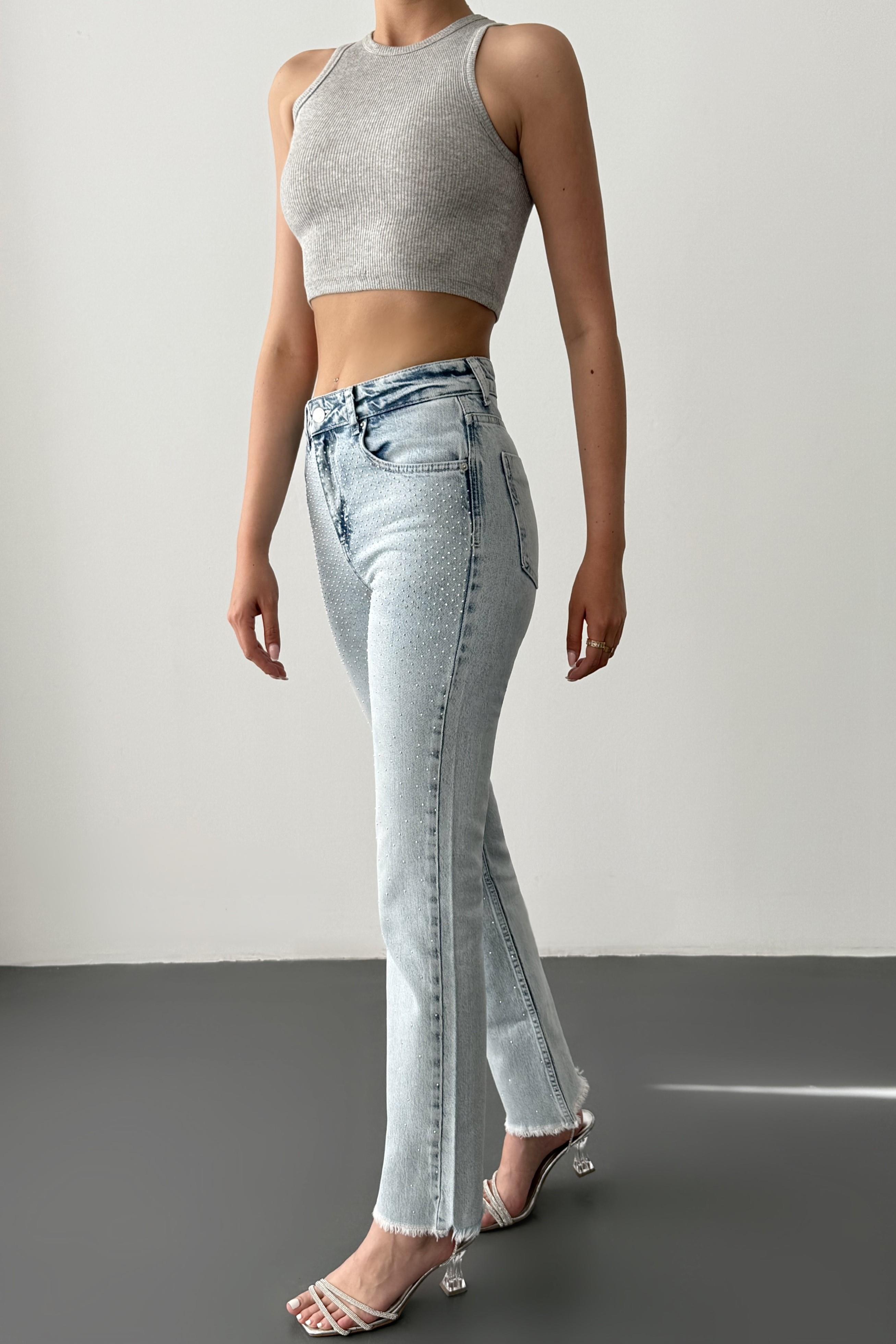 Dağınık Taşlı Paçası Püsküllü Mini Flare Jean LC7598-1