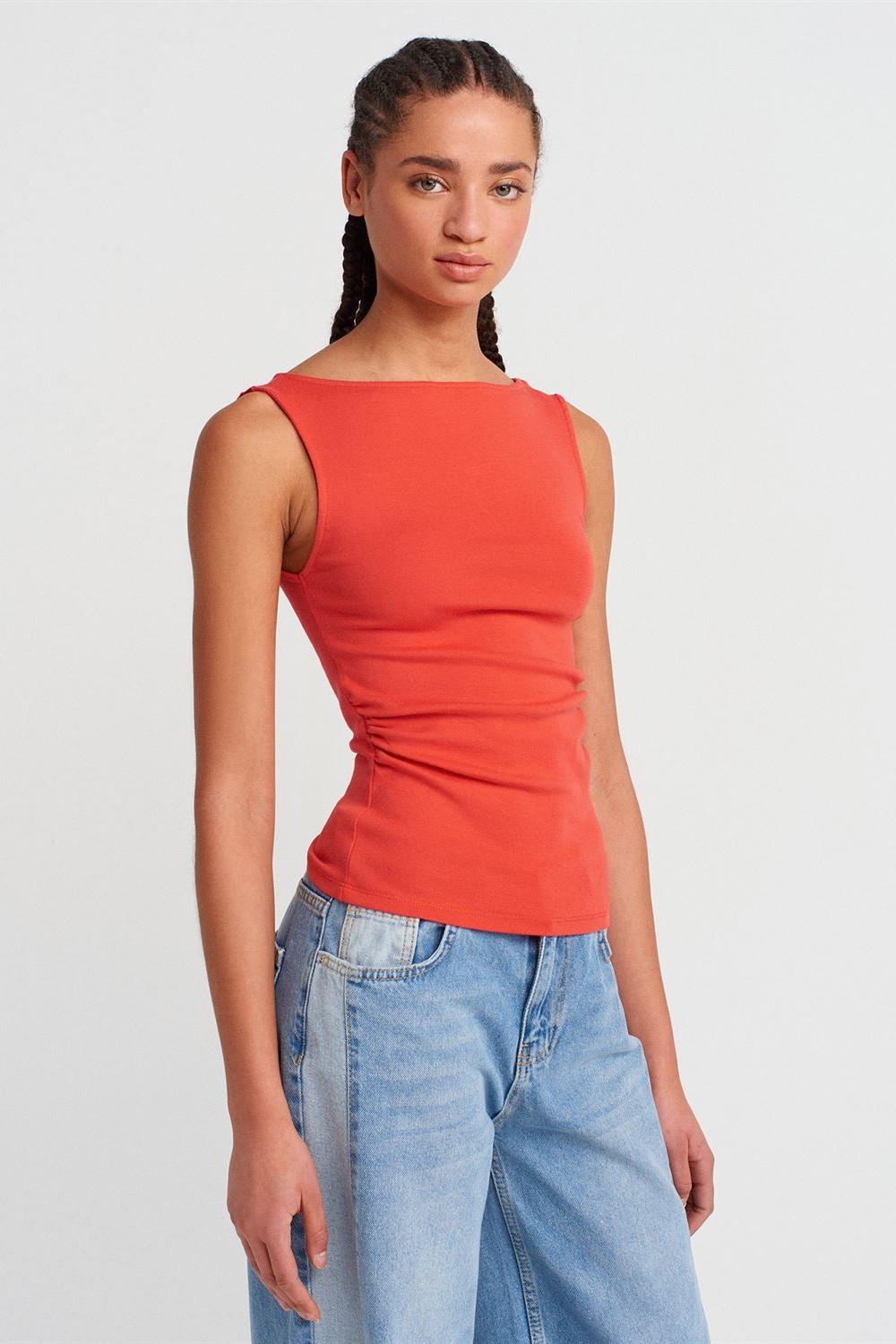 Kayık Yaka Kolsuz Büzgülü Top DL31589