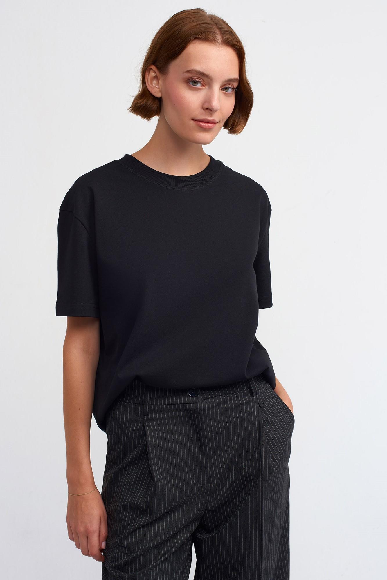 Dekoratif Dikişli Bisiklet Yaka T-shirt DL30312