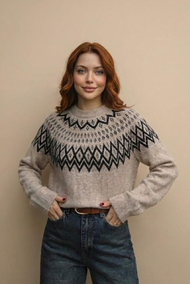 Bisiklet Yaka Renkli Desenli Kazak QS251187