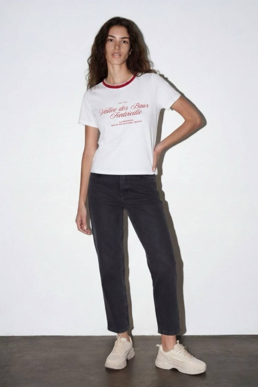 Yakası Örgü Dikiş Detaylı Yazı Baskılı T-shirt QZ01843