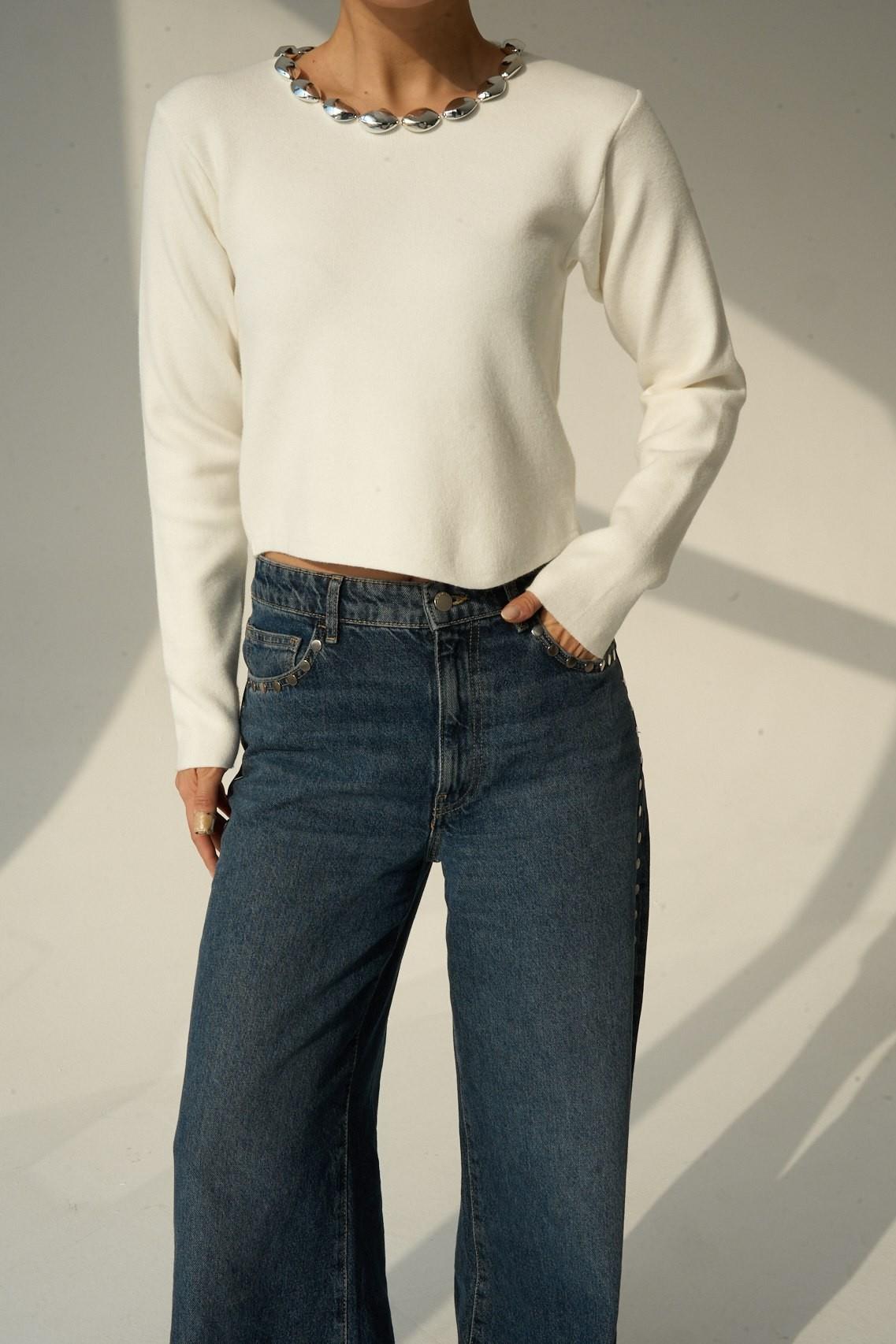 Yakası Boncuklu Triko Kazak QS251183