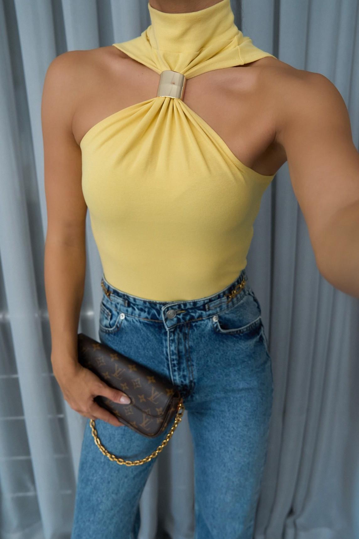 Göğüsten Tokalı Bluz QS251009