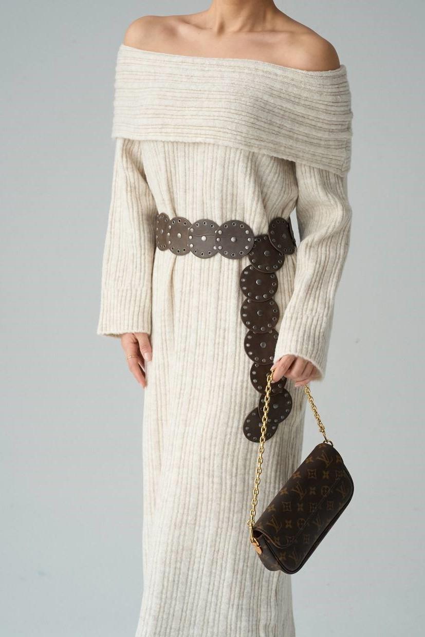 Madonna Yaka Midi Triko Elbise QS241059