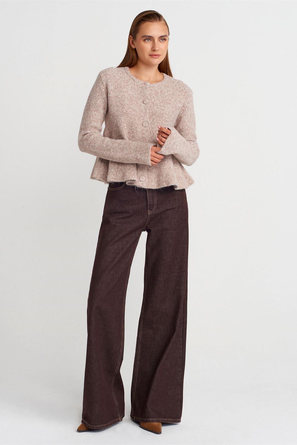 Yumuşak Dokulu Peplum Düğmeli Triko Hırka DL60985