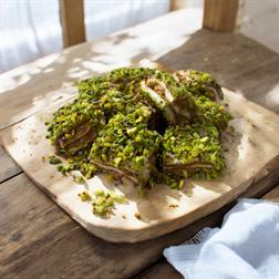 Baklava Antep Fıstıklı Lotus Fındıklı Lokum