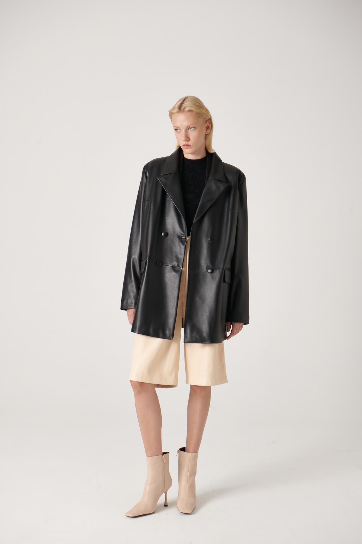 Nadya Kruvaze Oversize Deri Ceket SiyahNADYA Kruvaze Oversize Deri Ceket Siyah