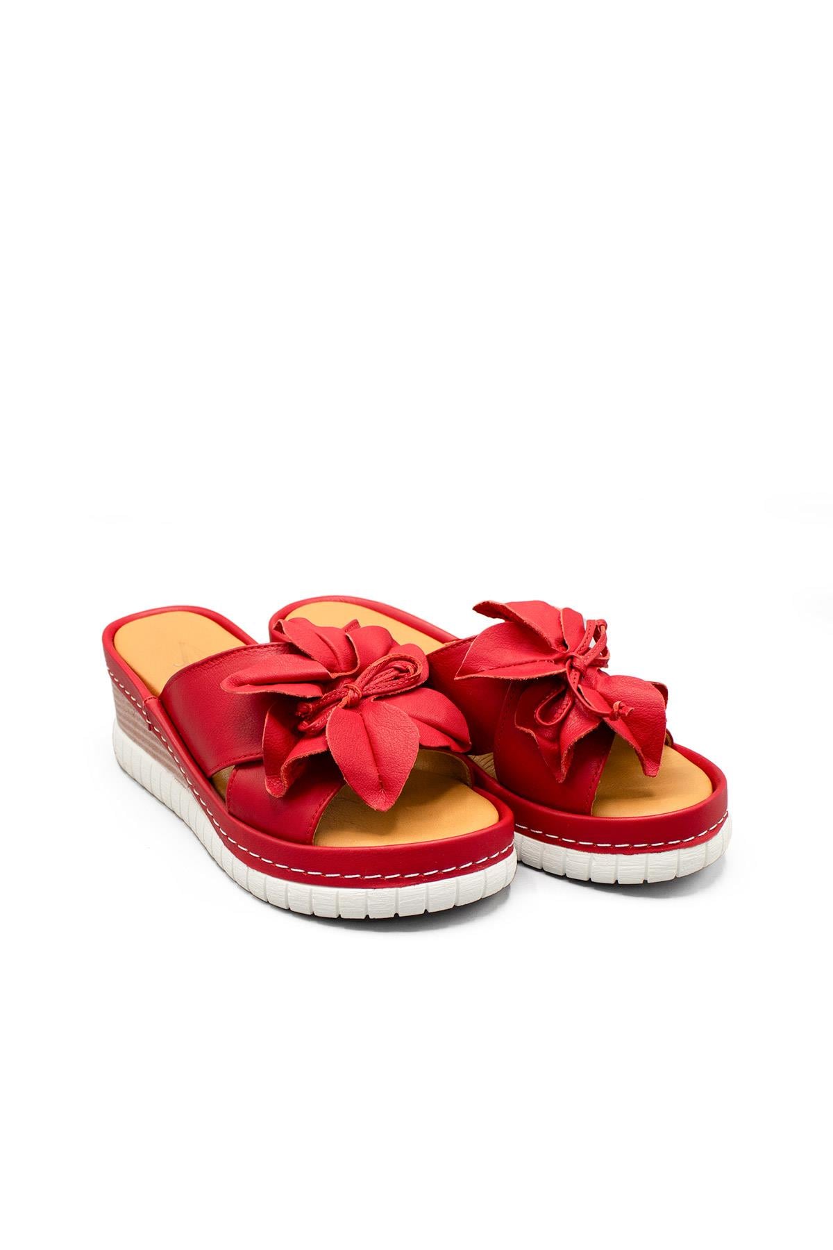7AdımdaAşk İç Dış Hakiki Deri Kadın Terlik 024Y21K10402