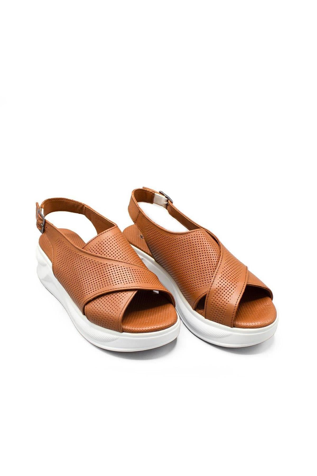 Kadın Dolgu Topuk Hakiki Deri Sandalet Ayakkabı 109Y24K12501