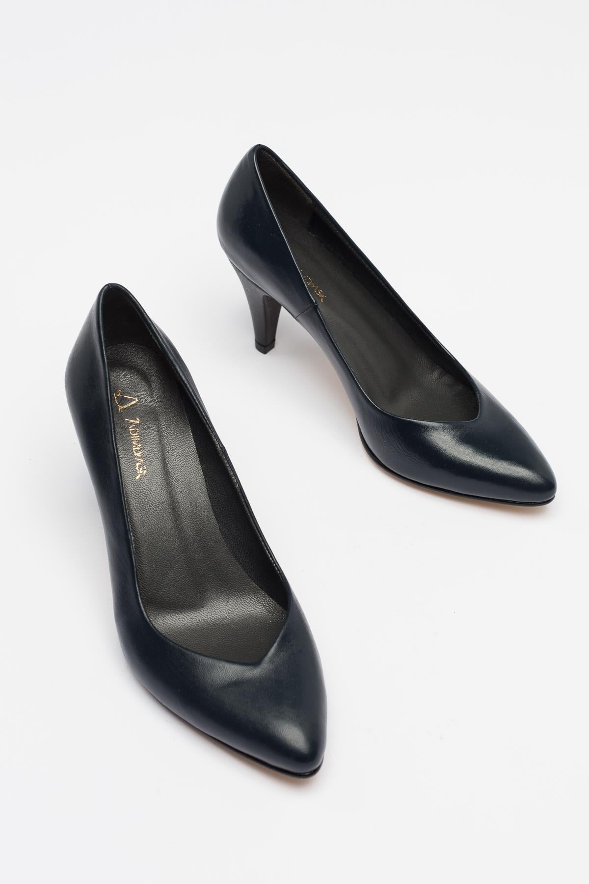 Kadın Topuklu Stiletto Hakiki Deri Ayakkabı 052Y21K10002