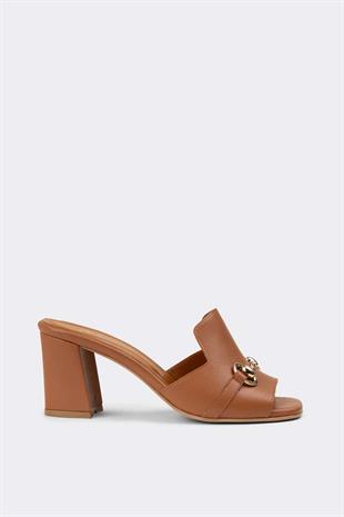 Kadın Günlük Hakiki Deri Topuklu Terlik 084Y23K11300