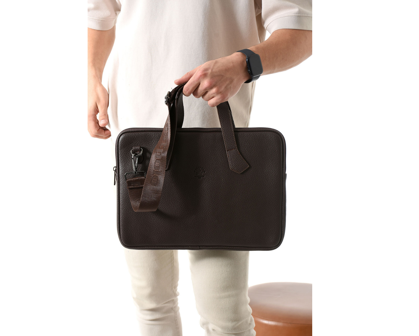 NL6078-KAHVERENGİWestpolo Vegan Deri Slim Model El ve Omuz Askılı Laptop Çantası - Kahverengi
