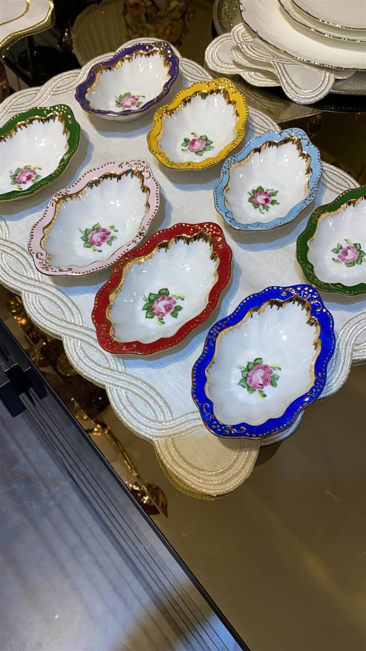 El Boyaması Kayık Çerezlik