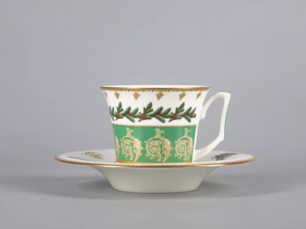 IMPERIAL ÇAY FİNCANI VE TABAĞI. JULİA. KÖKNAR DALLARI