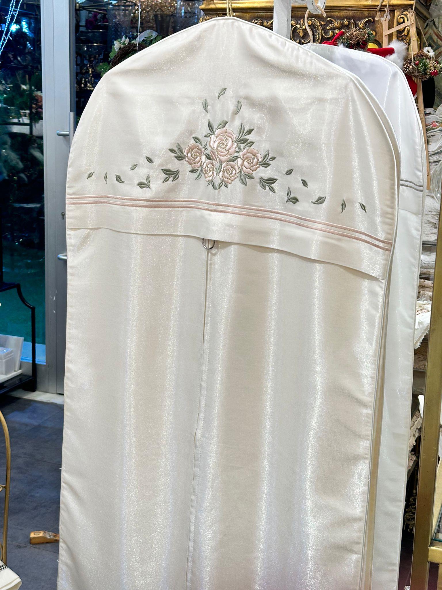 Krem Beş Güllü Model Çiçek Nakış Gamboç
