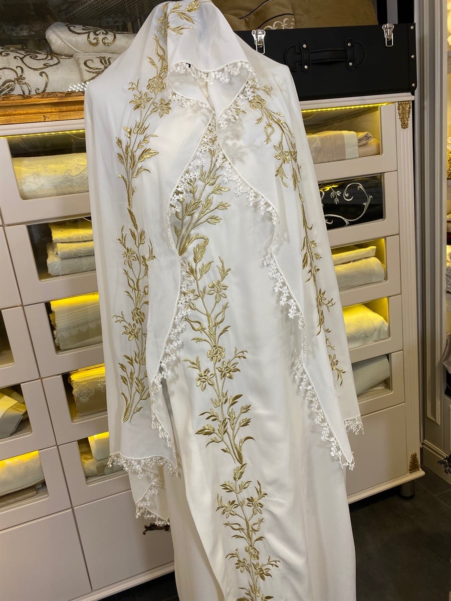 Krem Saray Model Gold Nakışlı Namaz Elbise ve Örtüsü