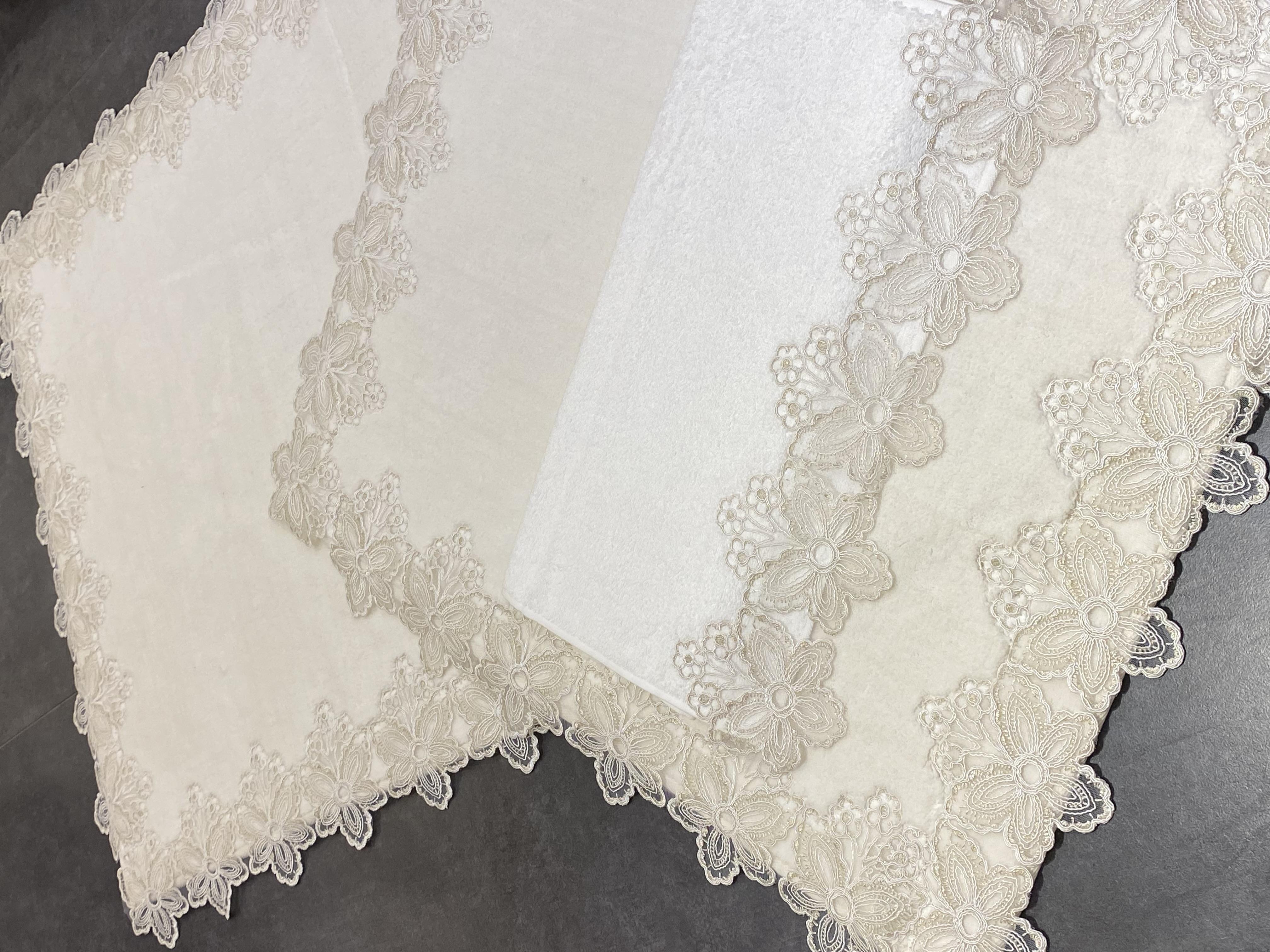 Oval Krem Zarafet Dantelli Paspas Seti