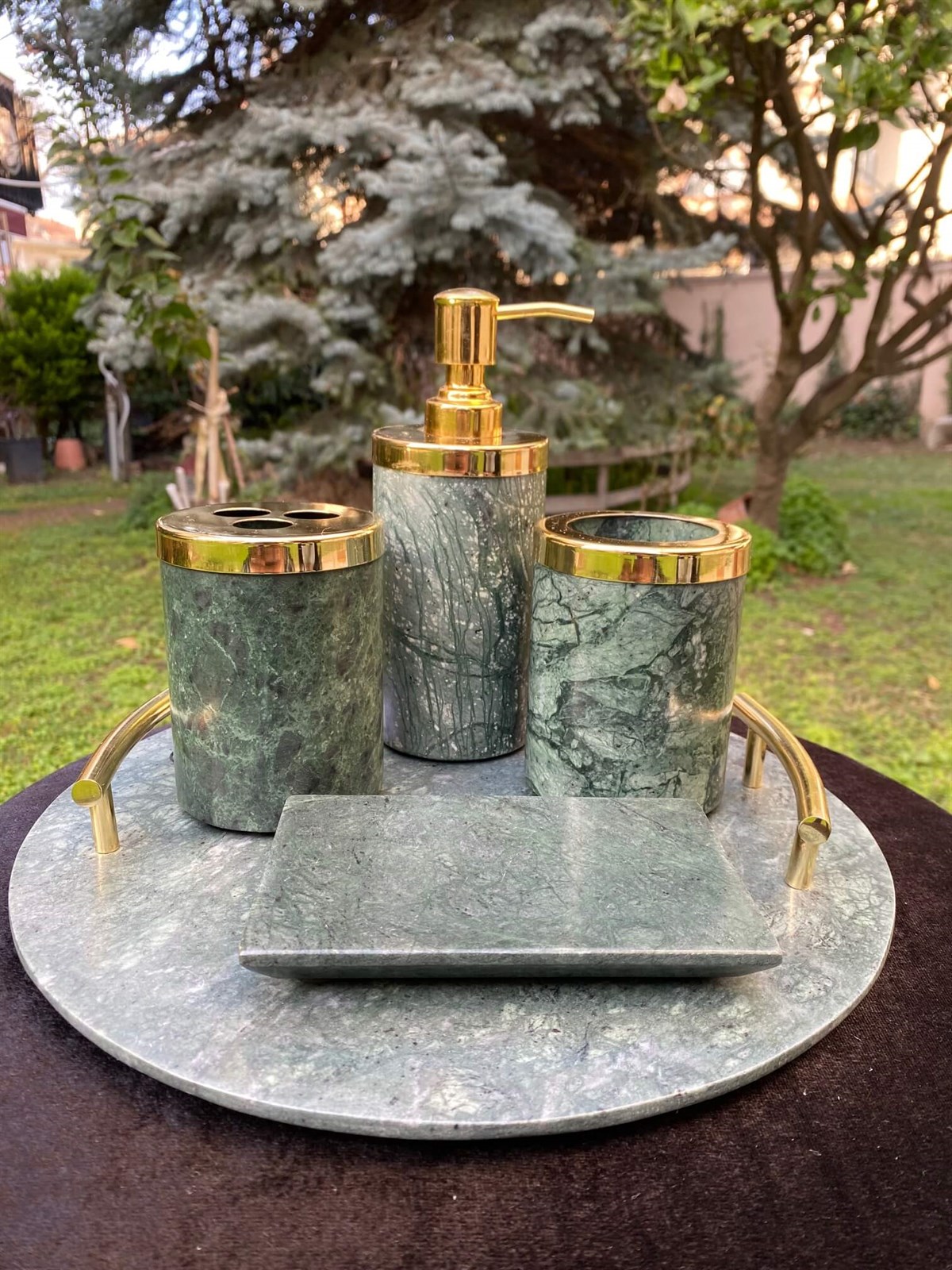 Yeşil Gold Detaylı Yuvarlak 5 Parça Mermer Banyo Takımı