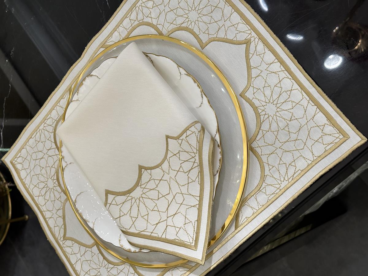 Gold Kubbe Model Amerikan Servis Takımı