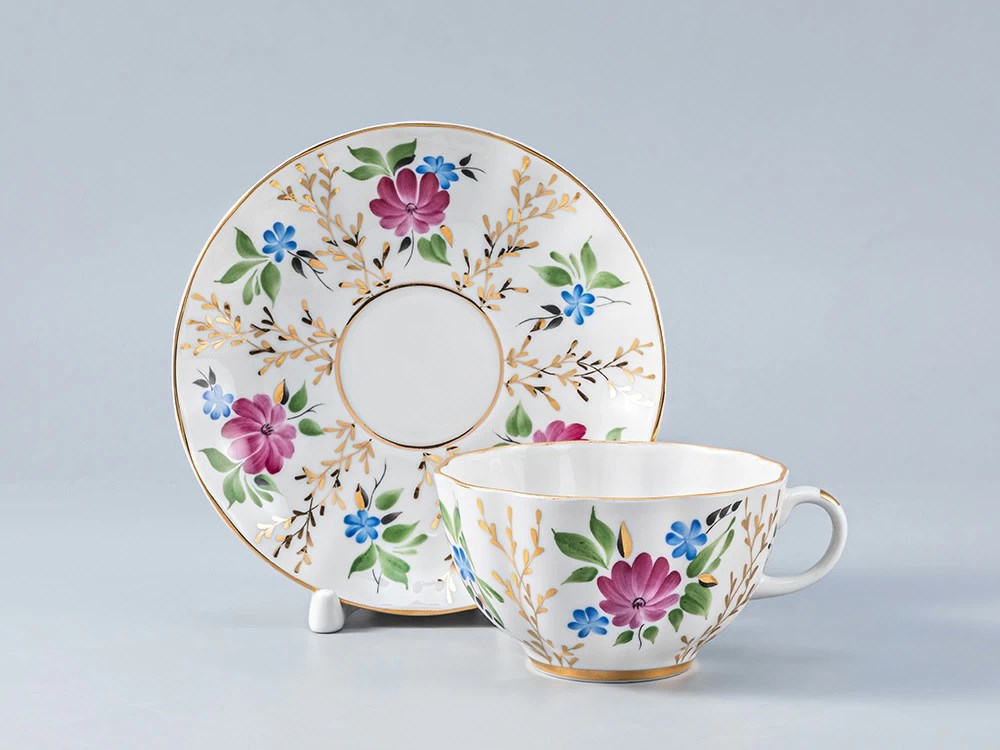 IMPERIAL ÇAY FİNCANI VE TABAĞI LALE ALTIN ÇİMEN