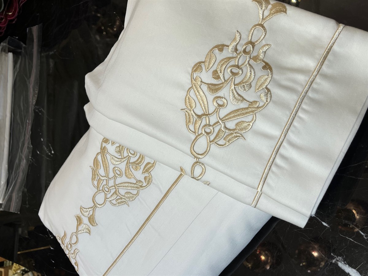 Karamel Damask Model Nakışlı Çift Kişilik Nevresim Takımı