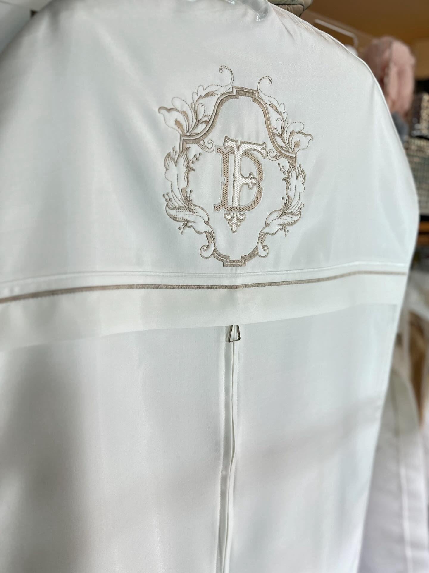 Kişiye Özel Monogram Çelenk Harf Nakışlı Gamboç
