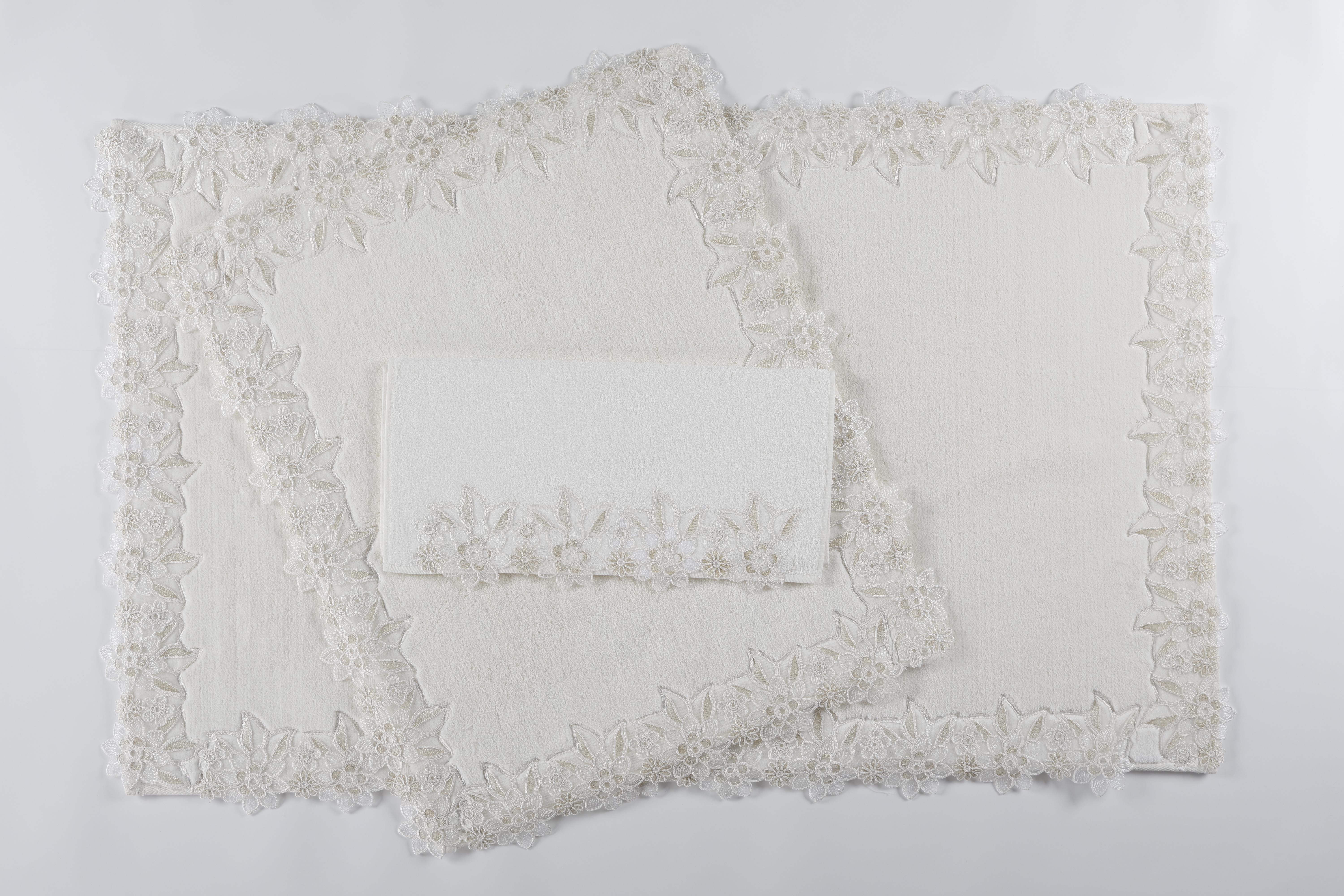 Krem Masal Dantelli Paspas Seti