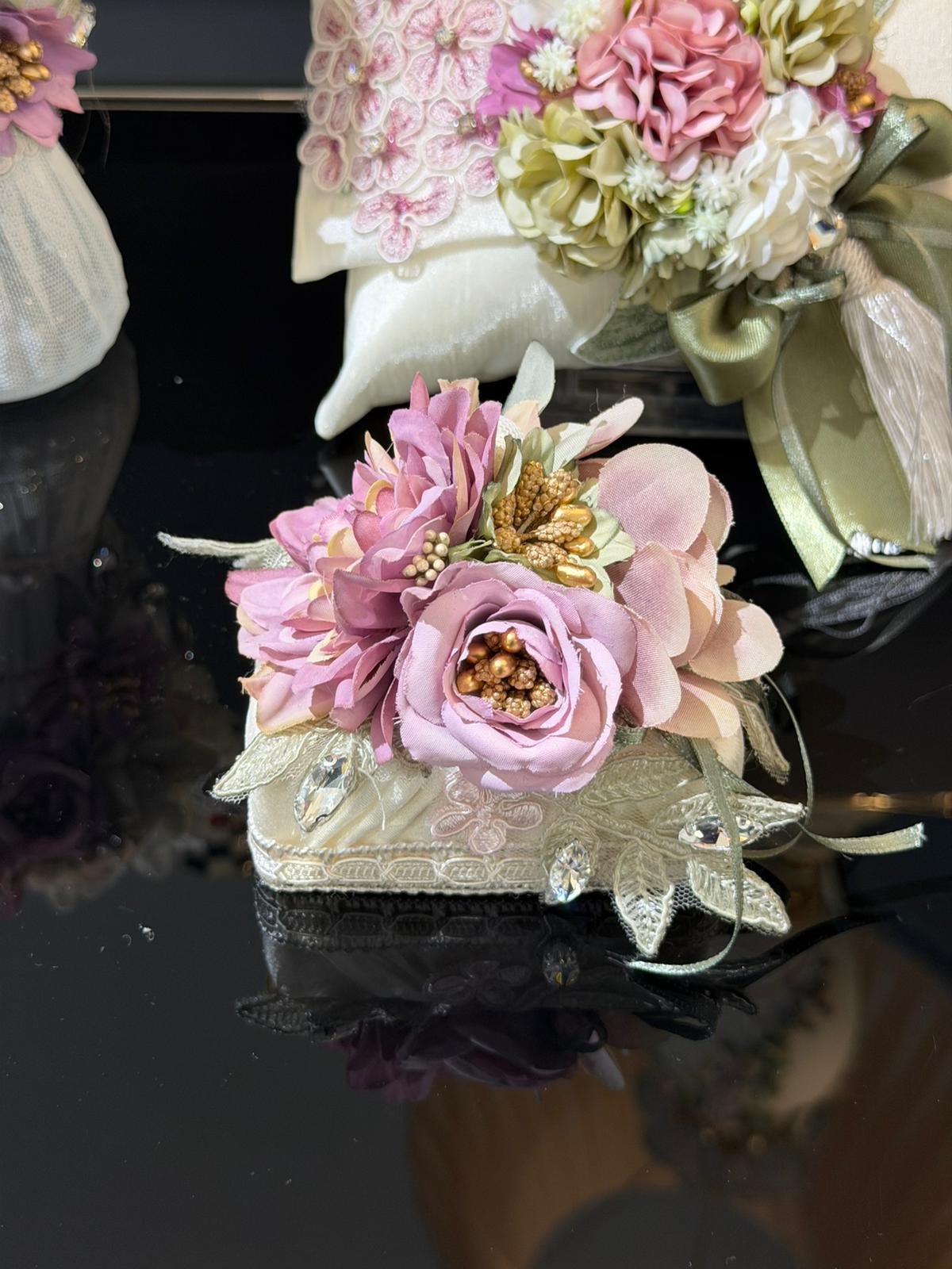 Krem Rose Çiçek Model Çeyizlik Sabun