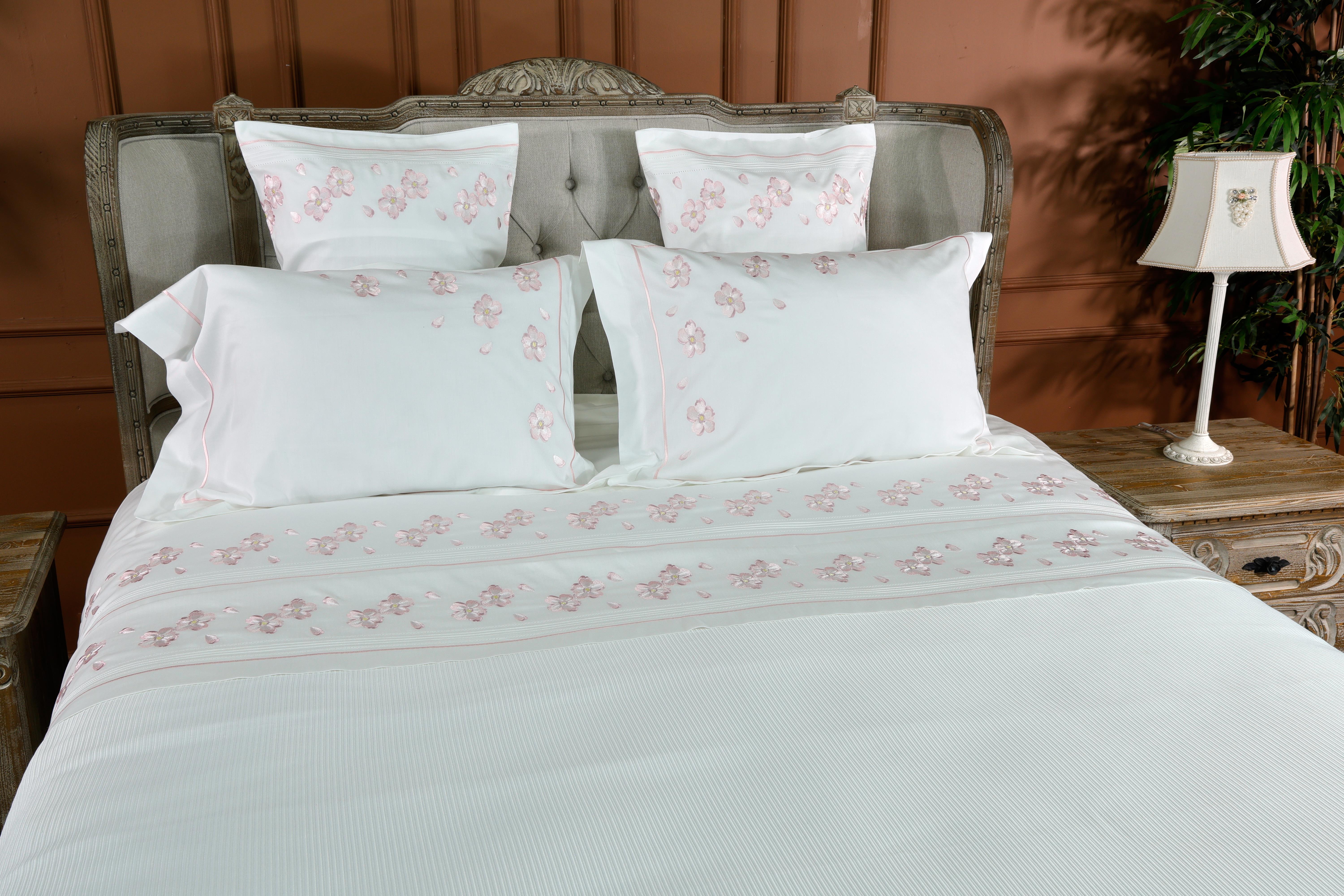 Pembe Yonca Model Çeyizlik Pike ve Nevresim Takımı