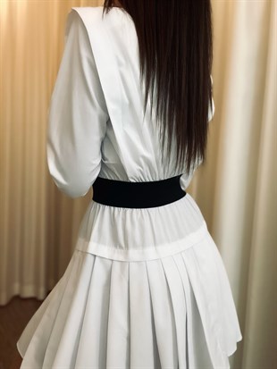 Beyaz Beli Lastikli Pamuk Saten Elbise