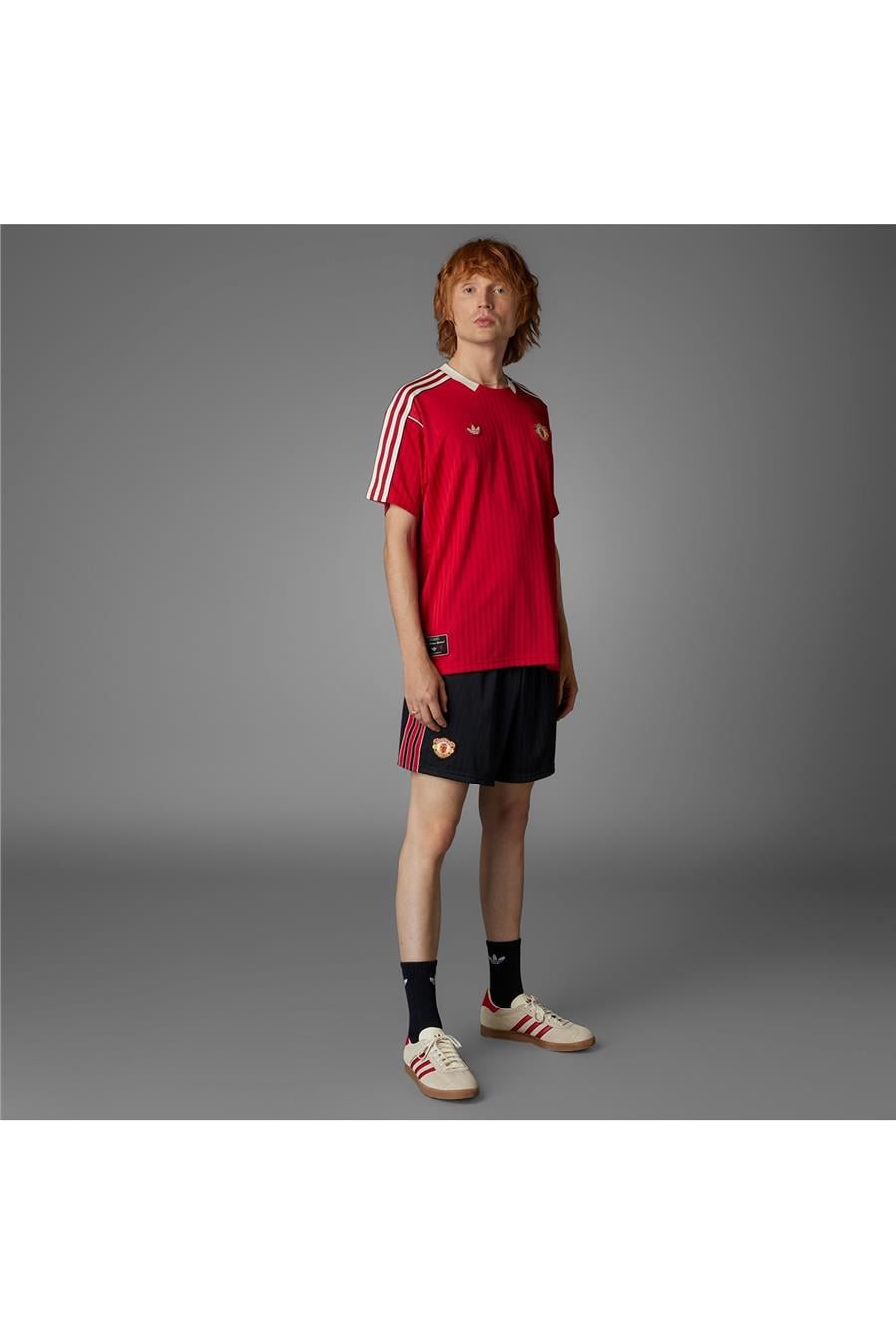 adidas Erkek  Siyah  SHORTS (1/2) MUFC ICON SHO JF0356