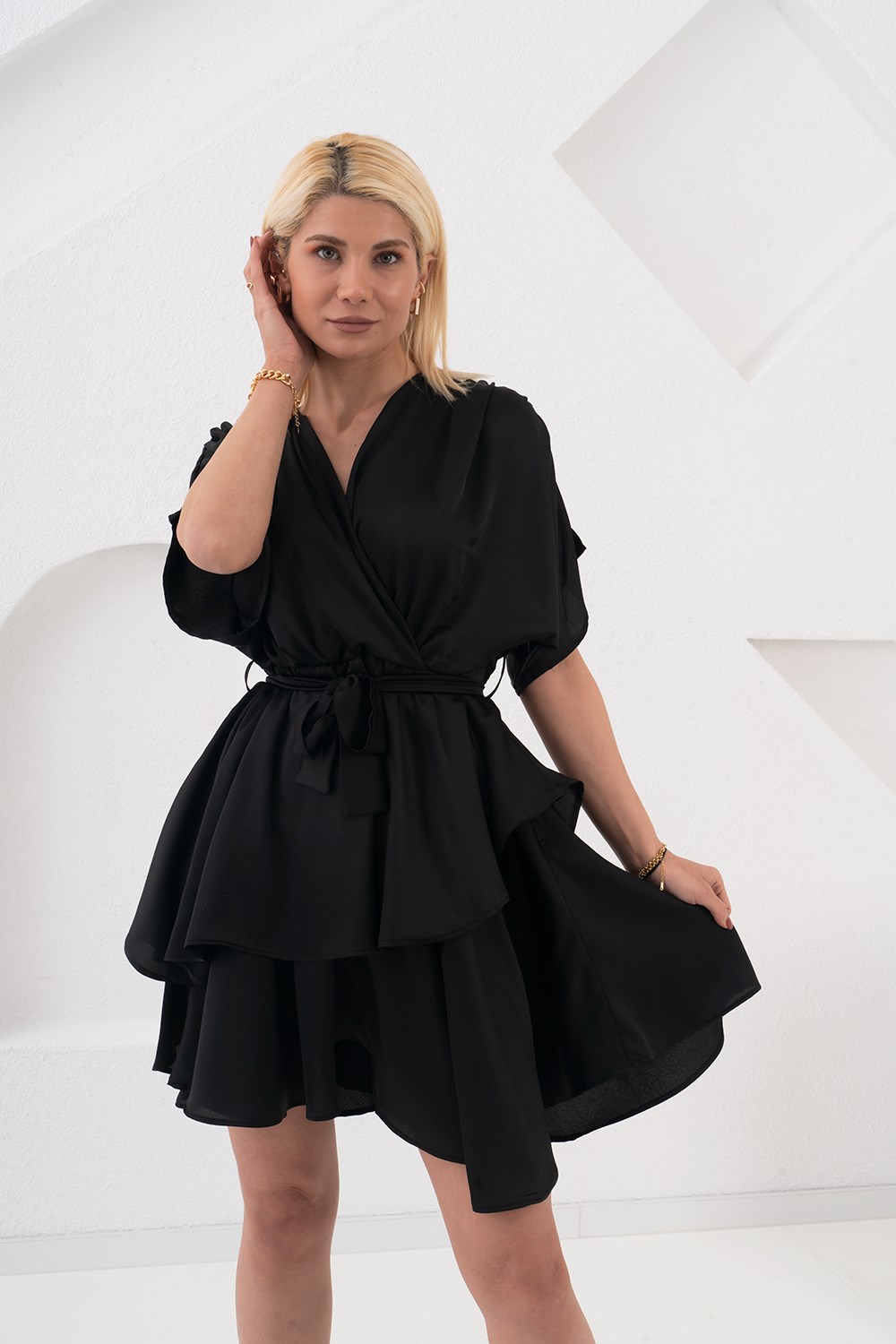 Kadın Siyah Saten Fırfırlı Elbise | Pranga Giyim
