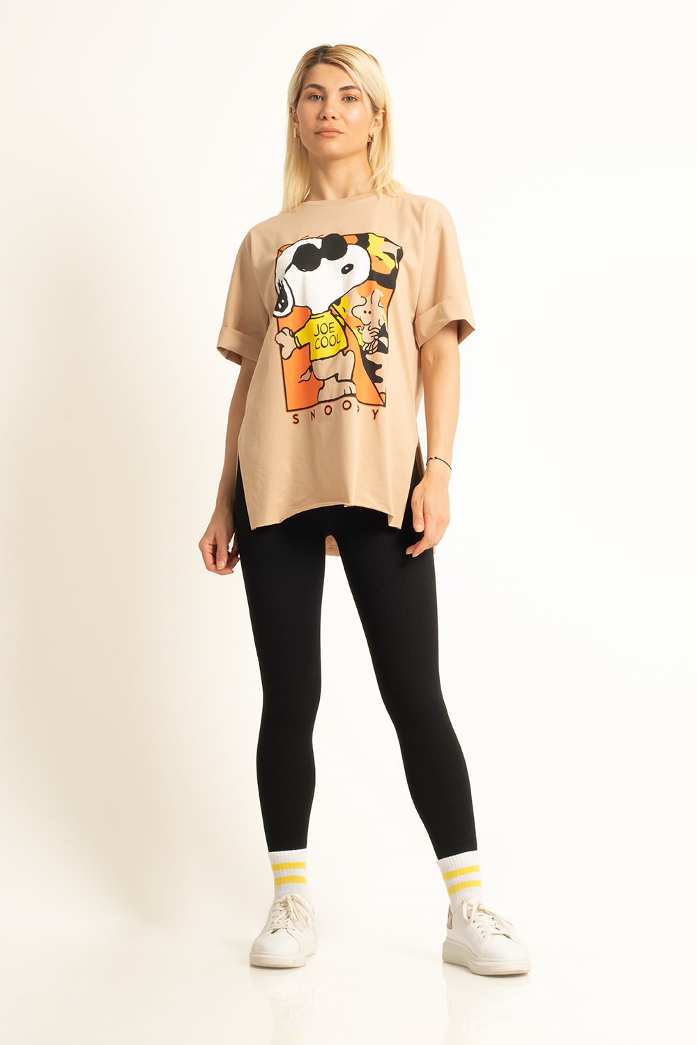 Kadın Camel Snoopy Baskılı T-shirt | Pranga Giyim