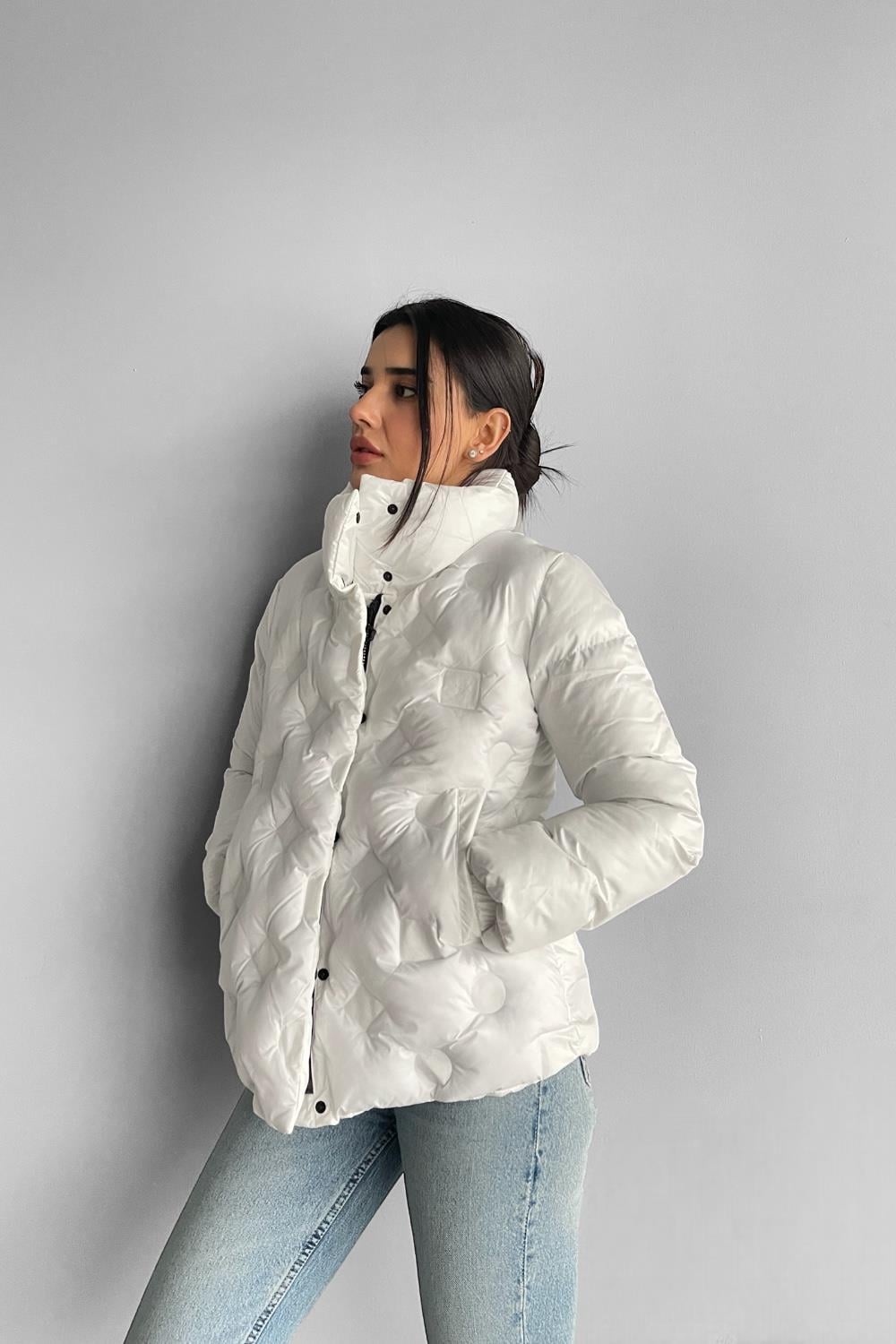 Pranga Kadın Beyaz Şişme  Mont - MNT.KD.0121