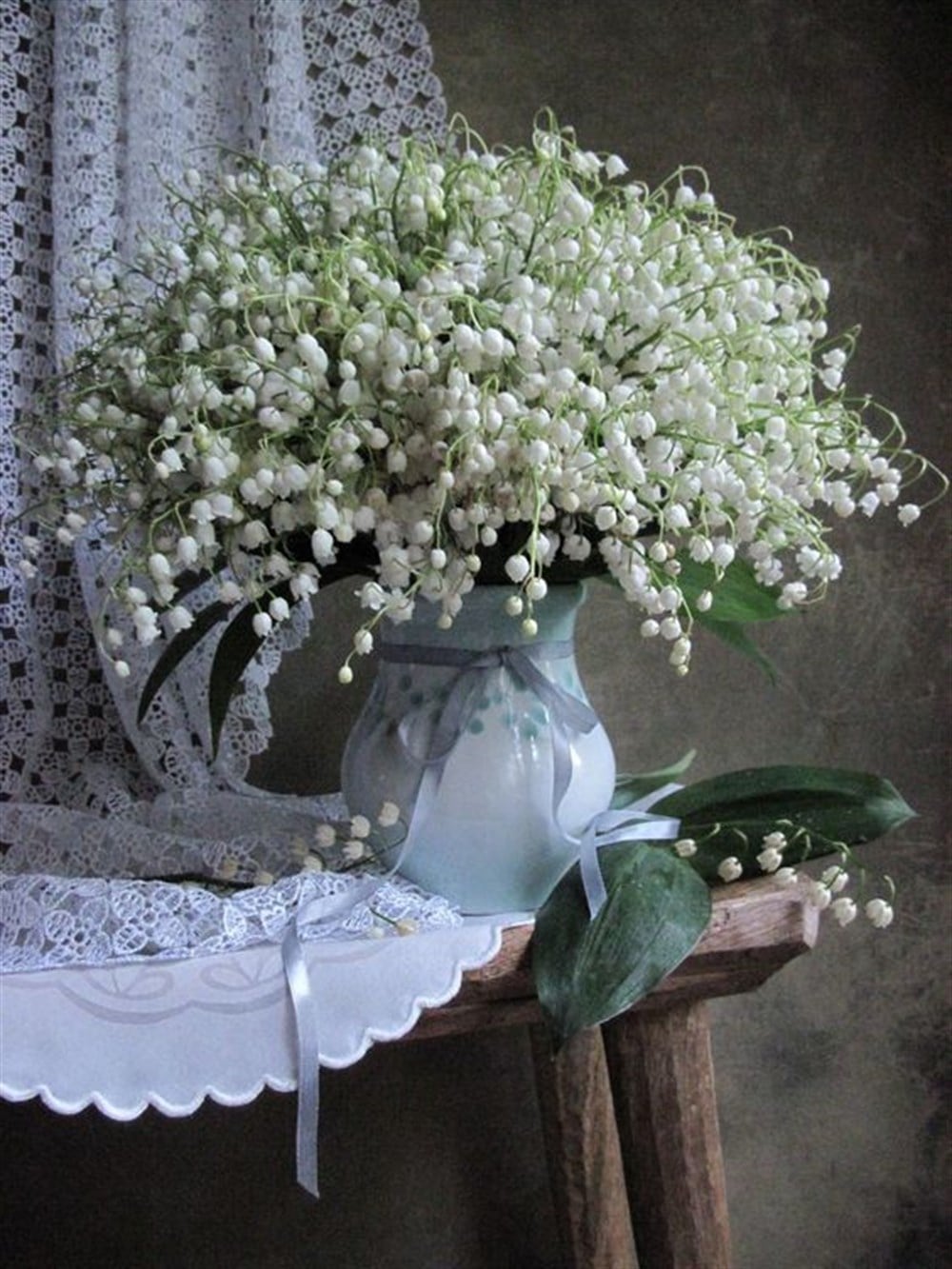 ÇİÇEK-AĞAÇMarcel Sanat Elmas Mozaik Tablo & Diamond Painting TurkeyM20173580Dantelin Üzerinde Beyaz Narin Çiçekler Marcel Sanat Elmas Mozaik Tablo 64x84cm