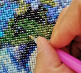 Marcel Sanat Pembe Gül ve Mavi Ortanca Potporisi Elmas Mozaik Tablo 75x55cm