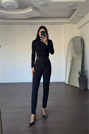 Bel Gold Fermuar Detaylı Pantolon-Siyah