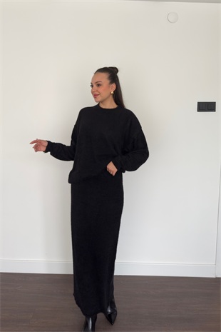 Bisiklet Yaka Sakallı Triko Etek Takım-Siyah