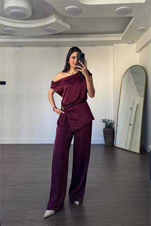 Broş Detaylı Degaje Yaka Takım-Bordo