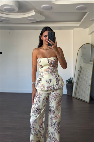 Desenli Straplez Kemerli Bluz Pantolon Takım-Sarı