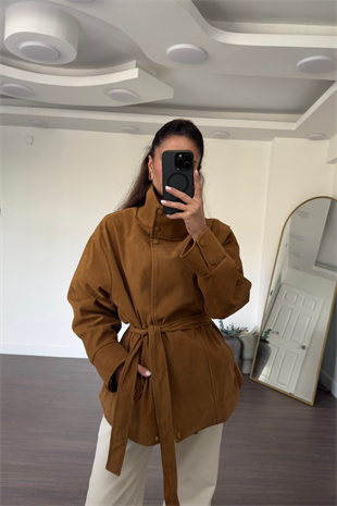 Dik Yaka Kemerli Süet Ceket-Camel