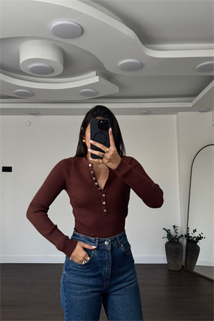 Düğme Detay Triko Bluz-Kahve