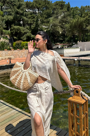 İşlemeli Pelerin Bluz Etek Beachwear Takım-Bej